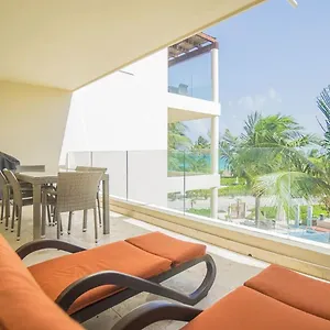 the-elements-oceanfront-beachside-condo-hotel.quintano-roohotels.com/